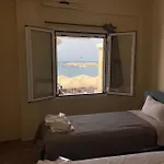Mare Front Harbor *