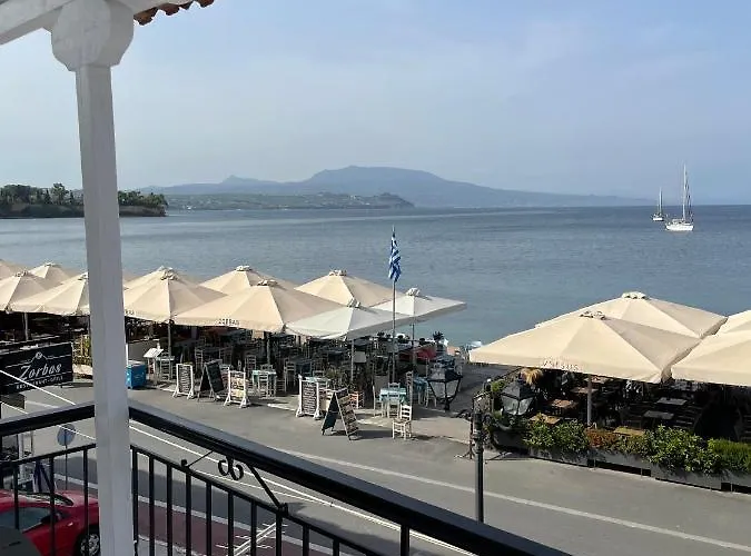 Mare Front Harbor Корони